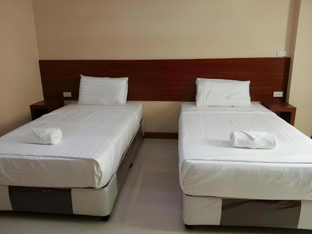 Le Parc Wangnang Hotel Phitsanulok Eksteriør billede