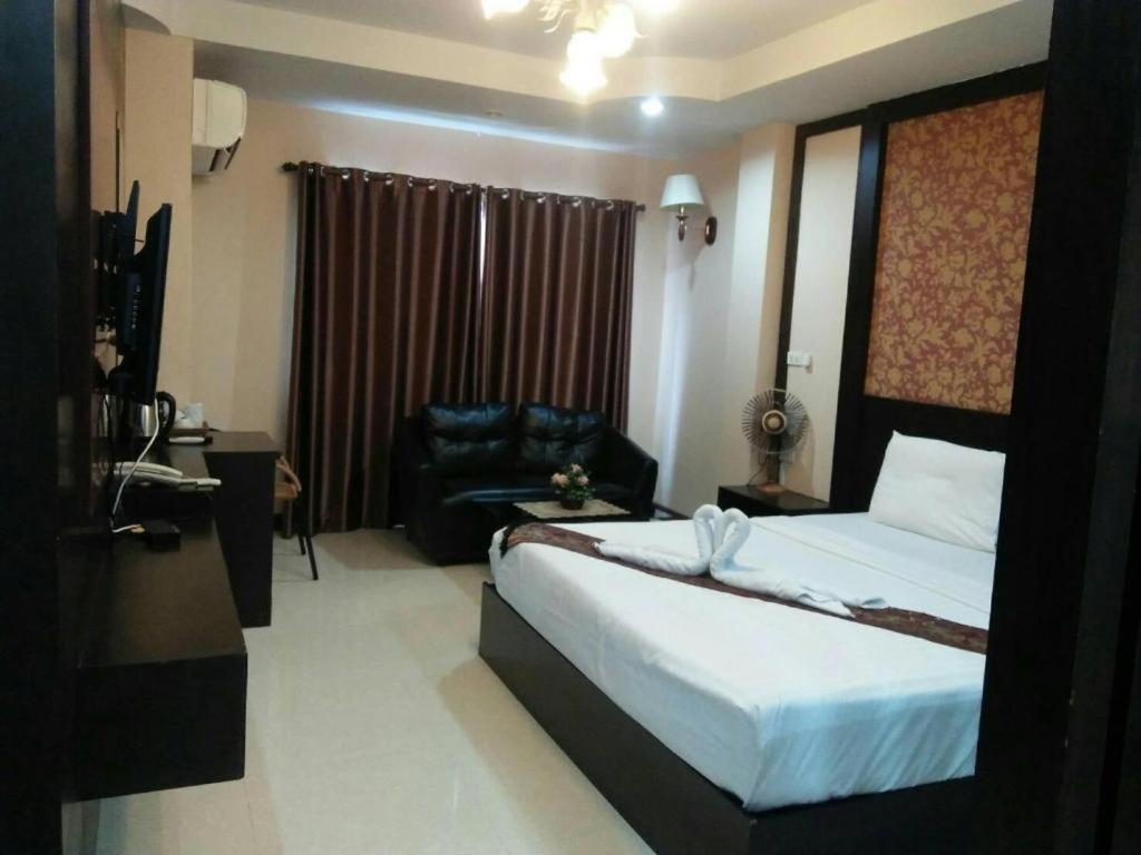 Le Parc Wangnang Hotel Phitsanulok Eksteriør billede