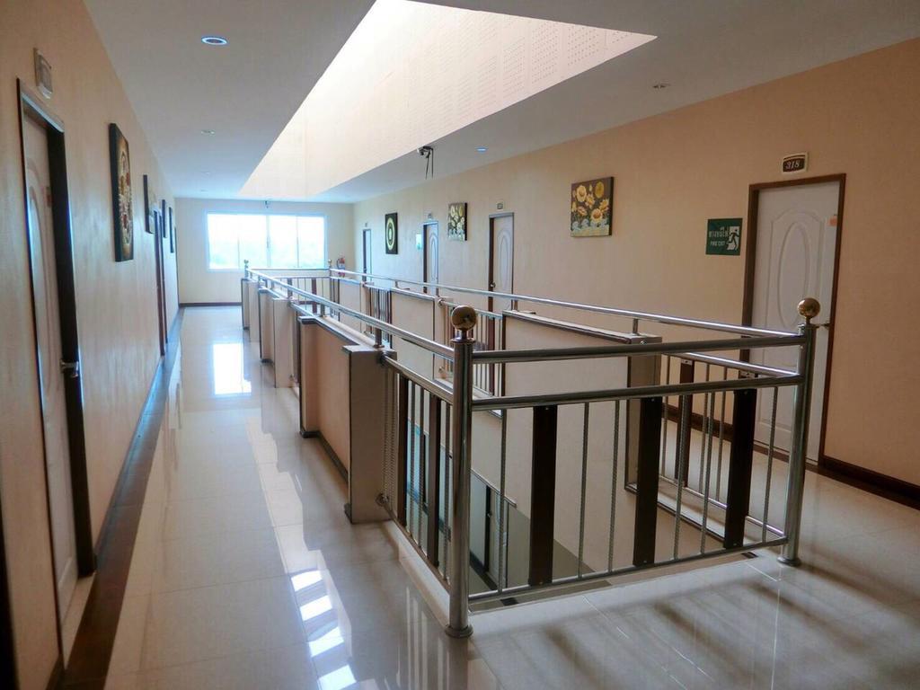 Le Parc Wangnang Hotel Phitsanulok Eksteriør billede