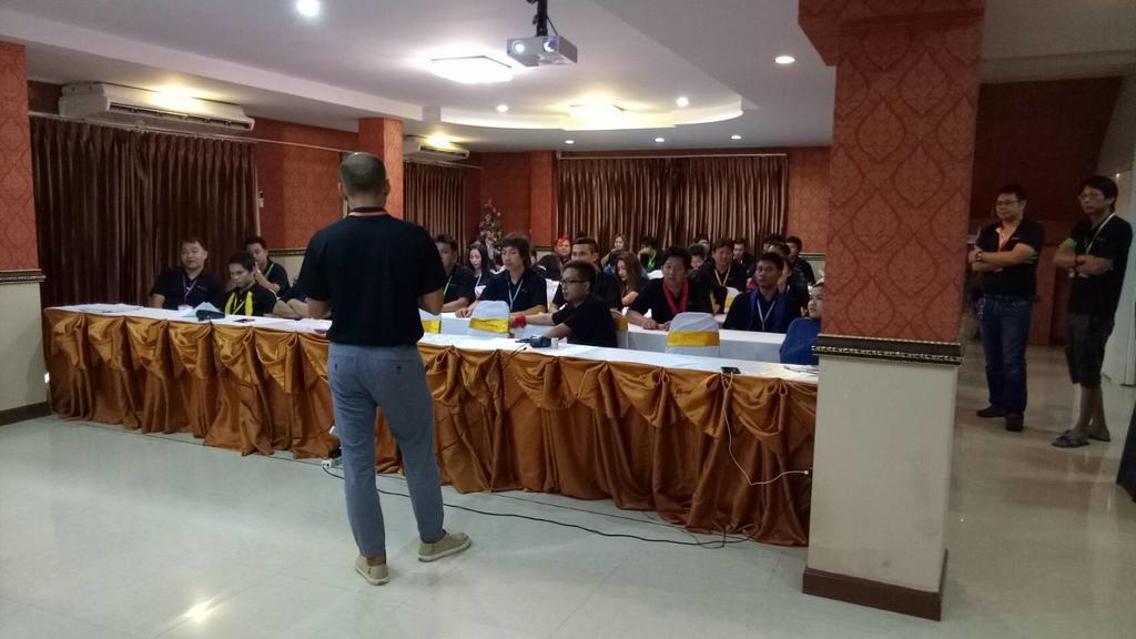 Le Parc Wangnang Hotel Phitsanulok Eksteriør billede