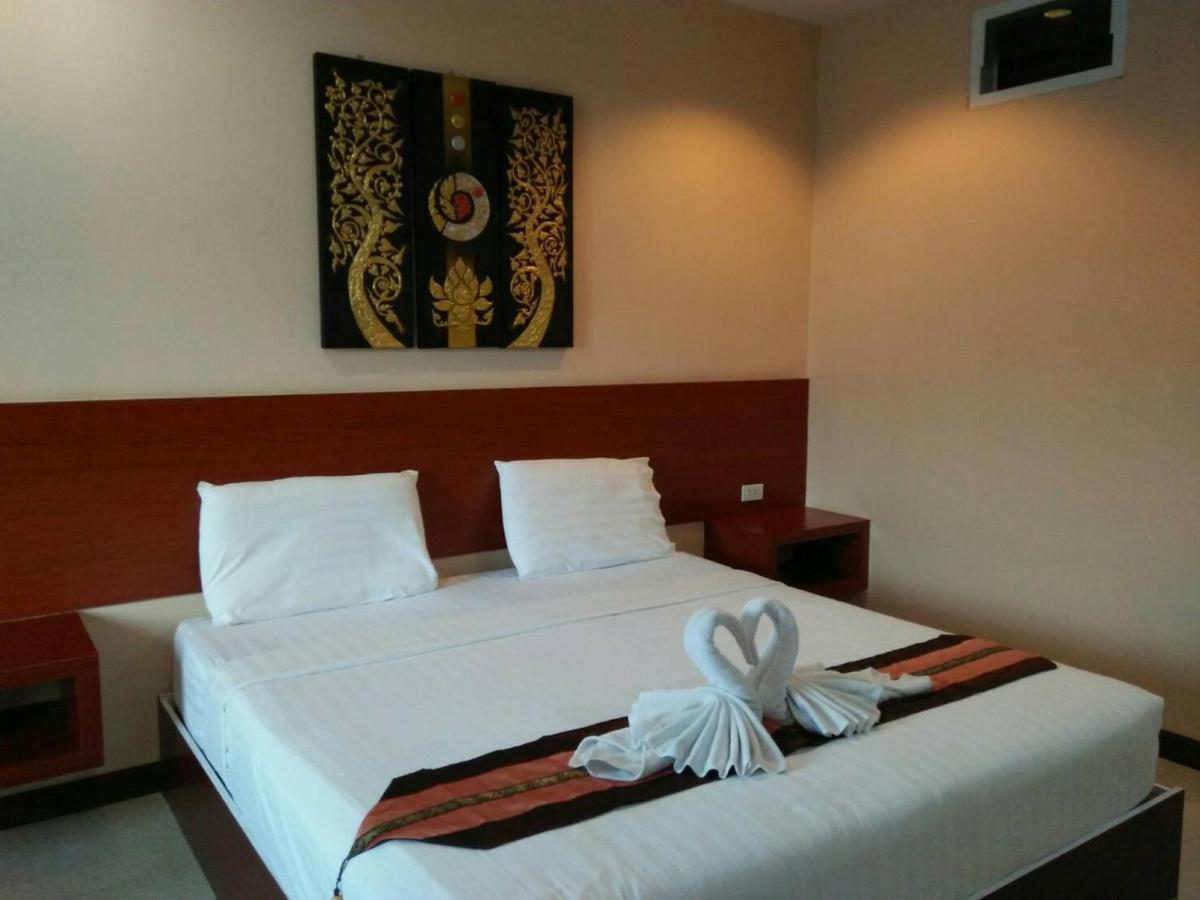 Le Parc Wangnang Hotel Phitsanulok Eksteriør billede